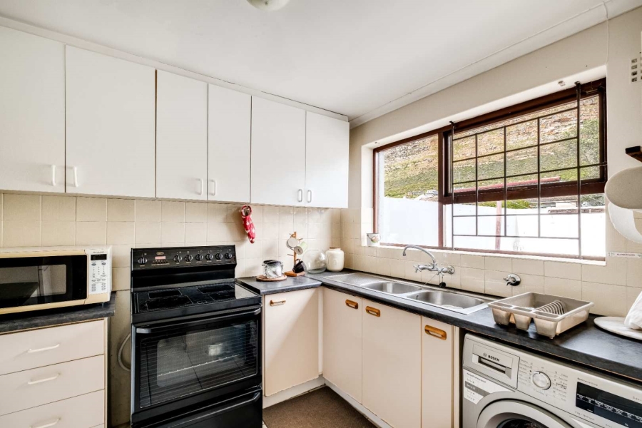2 Bedroom Property for Sale in Lakeside Western Cape